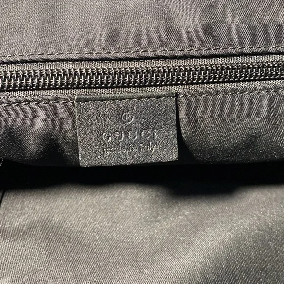 Gucci Black Patch GG Messenger Crossbody Bag - Picture 5 of 16